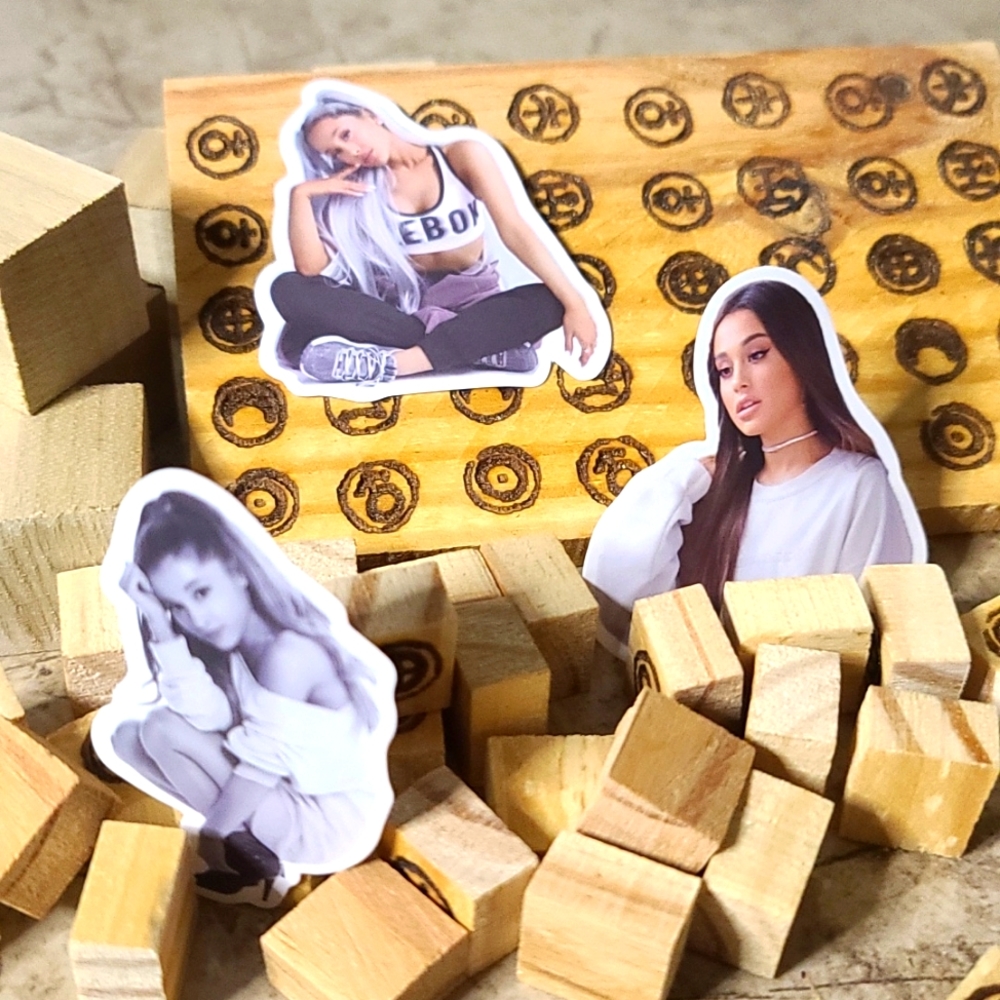 Ariana Grande Stickers